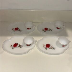 VINTAGE 1950s FEDERAL GLASS Rosecrest Floral White and Red Plate & Cup Snack Set